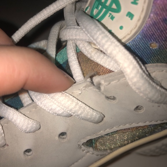 Nike Huaraches - Picture 5 of 5